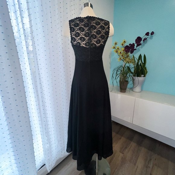 Ever Beauty Petite 6 Black Lace Beaded Gown - Picture 2 of 6